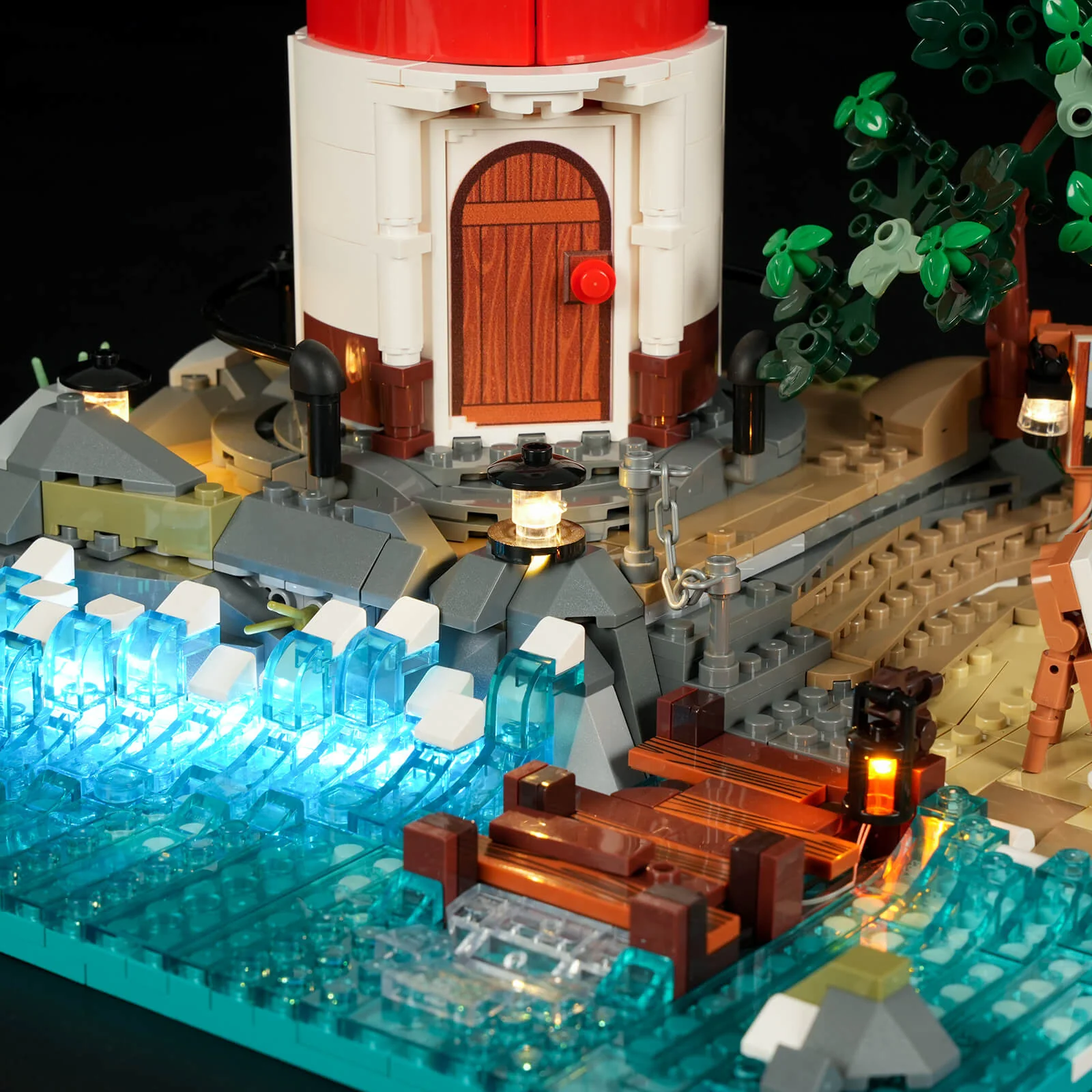 Sunrise Lighthouse - Image 9